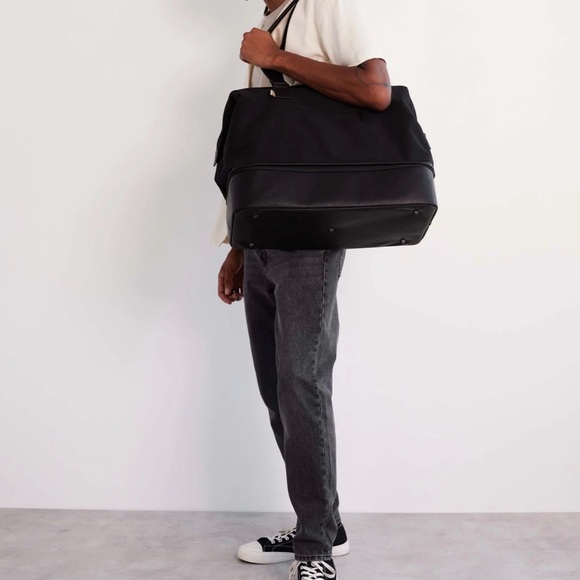 BEIS The Weekender in Black - Picture 3 of 7